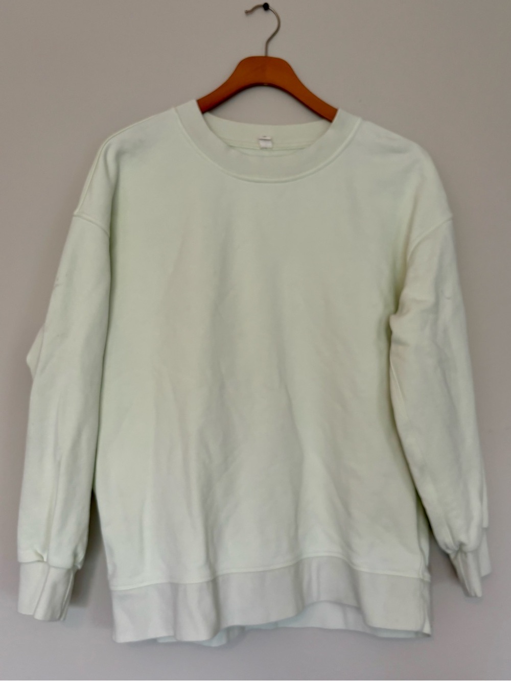 lululemon athletica Pale Mint Crewneck
